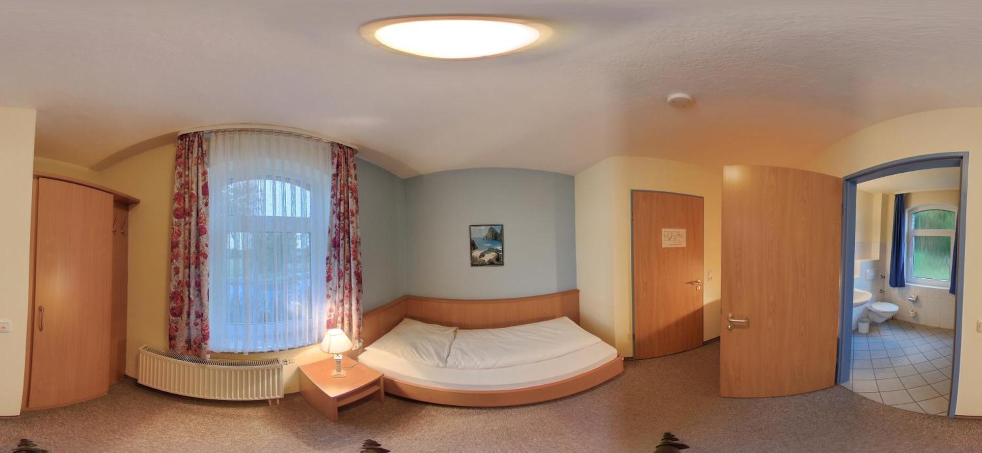 Hotel Restaurant Zum Jaegerheim Wendeburg エクステリア 写真