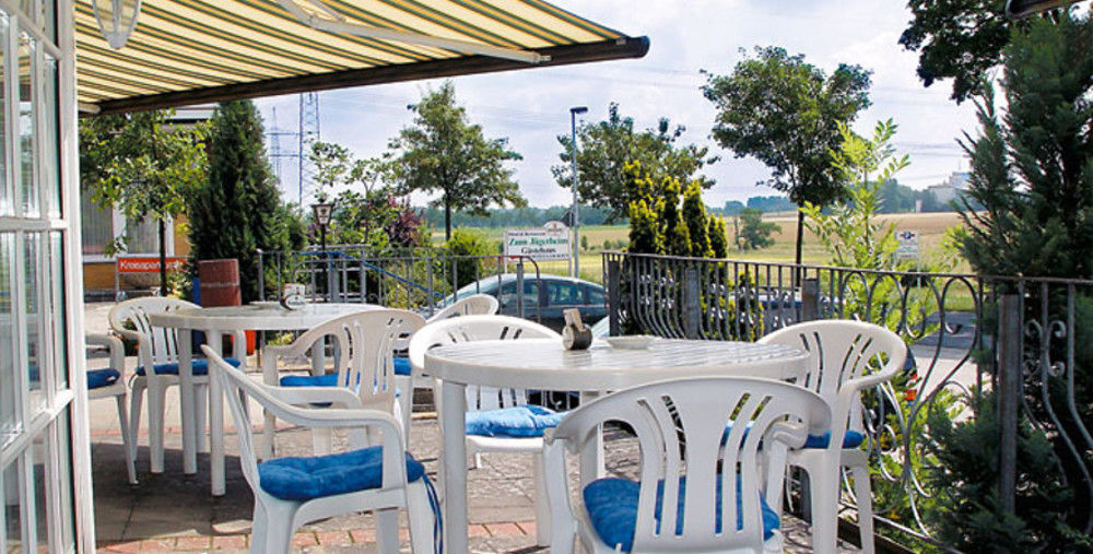 Hotel Restaurant Zum Jaegerheim Wendeburg エクステリア 写真